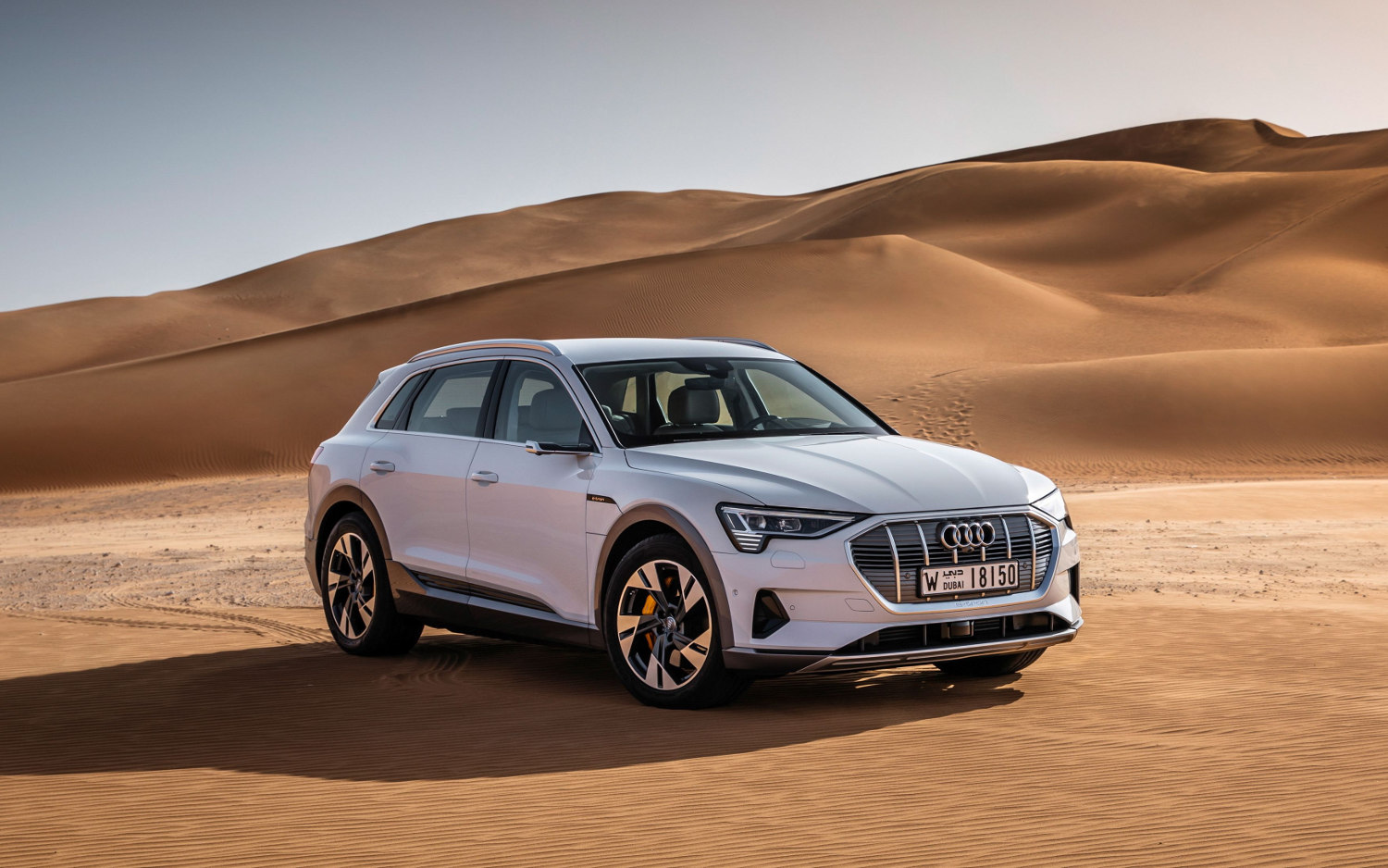 Audi E Tron Prestige Ev 2019 Suv Drive
